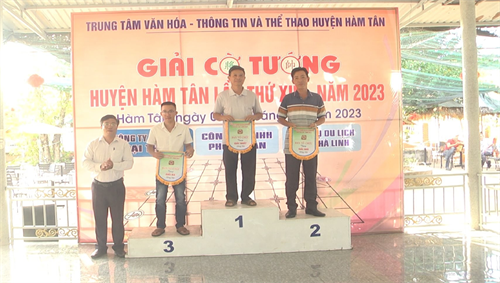 Hàm Tân: Sôi nổi giải cờ tướng lần thứ XIII